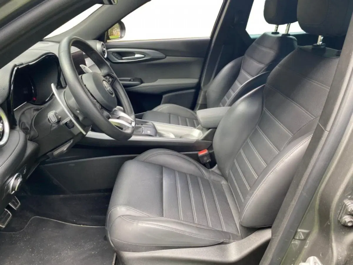 Alfa Romeo Tonale usata a Salerno (6)
