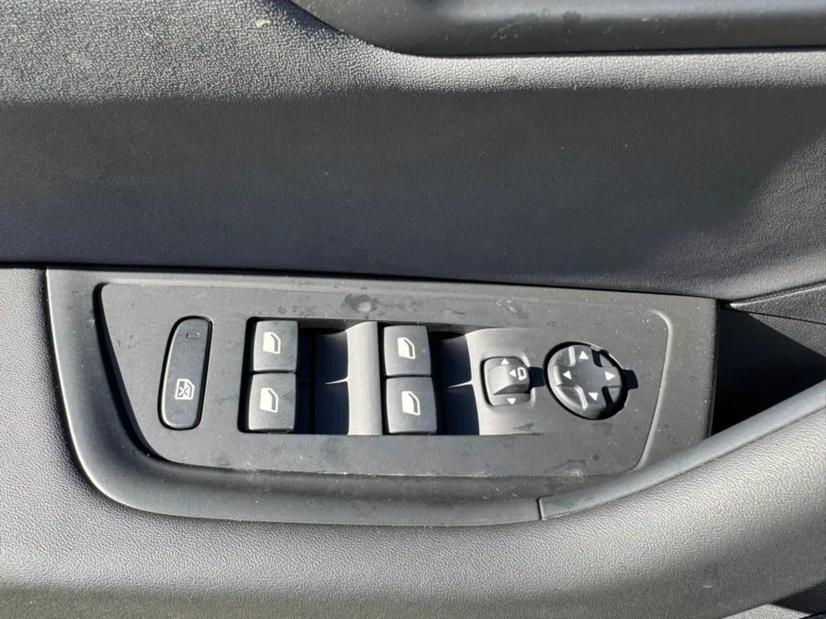 Peugeot 508 SW nuova a Salerno (18)