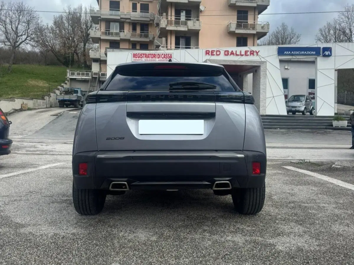 Peugeot 2008 nuova a Salerno (11)