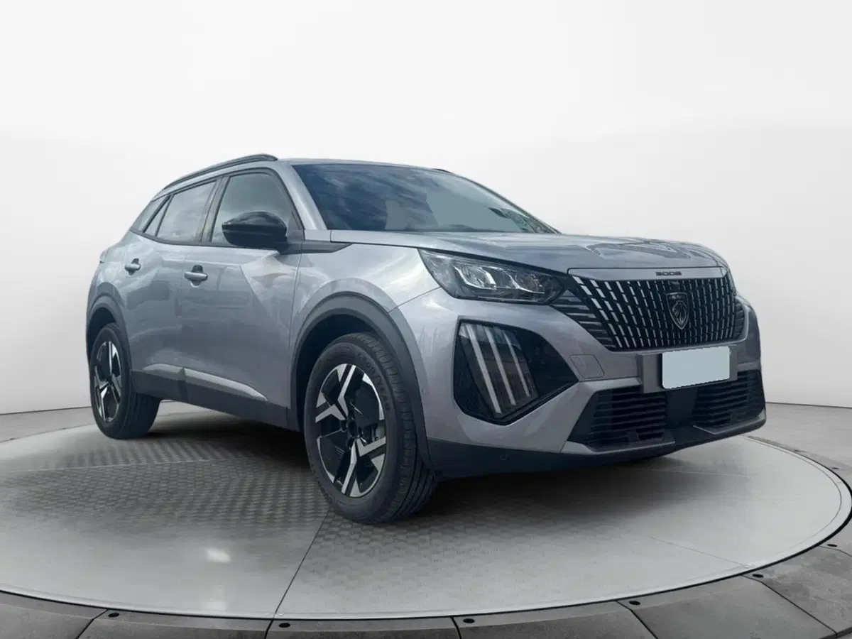 Peugeot 2008 nuova a Salerno (2)