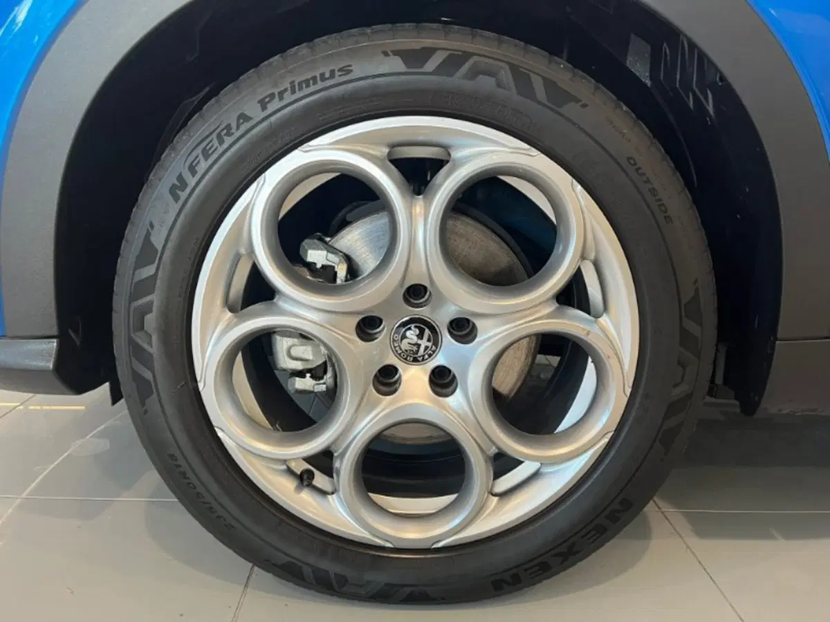 Alfa Romeo Tonale usata a Salerno (13)