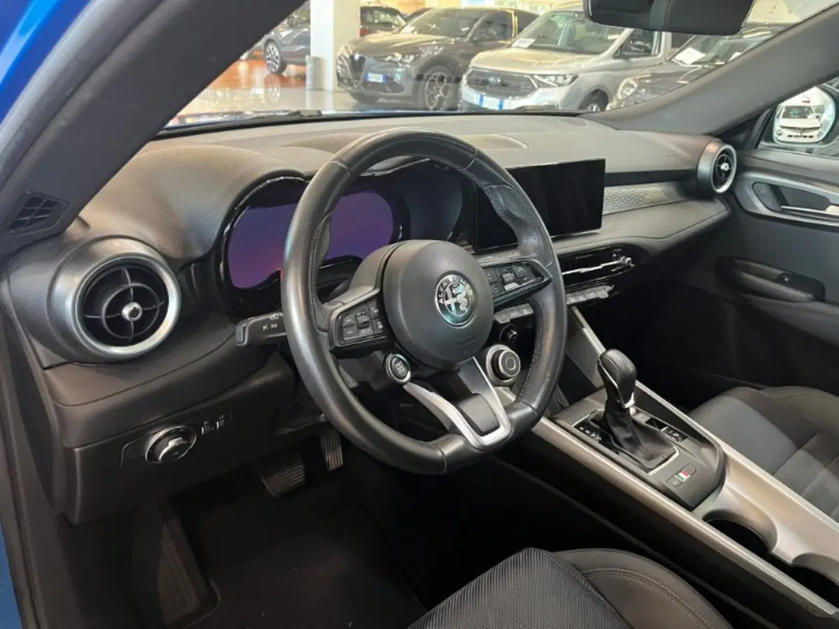Alfa Romeo Tonale usata a Salerno (6)