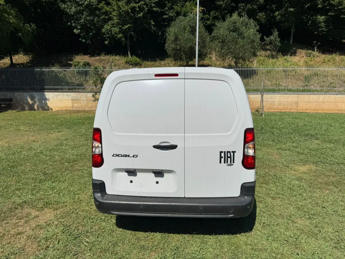 Fiat Doblò nuova a Salerno (11)