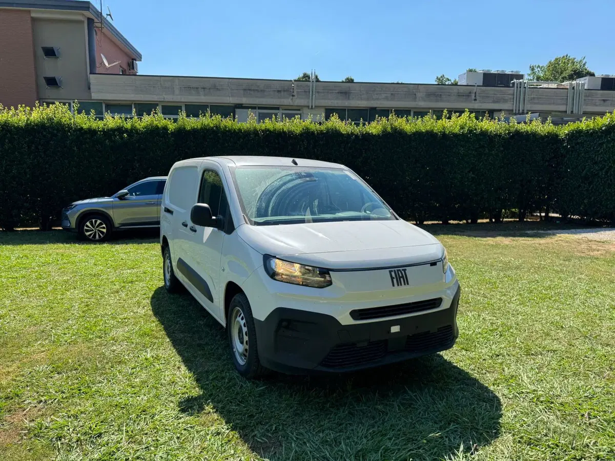 Fiat Doblò nuova a Salerno (2)