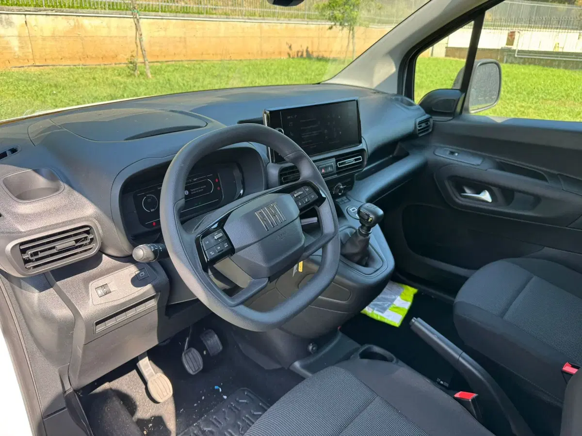 Fiat Doblò nuova a Salerno (5)