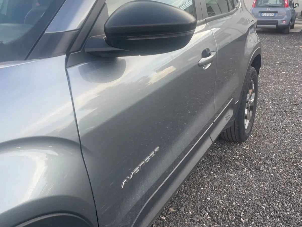 Jeep Avenger usata a Salerno (11)