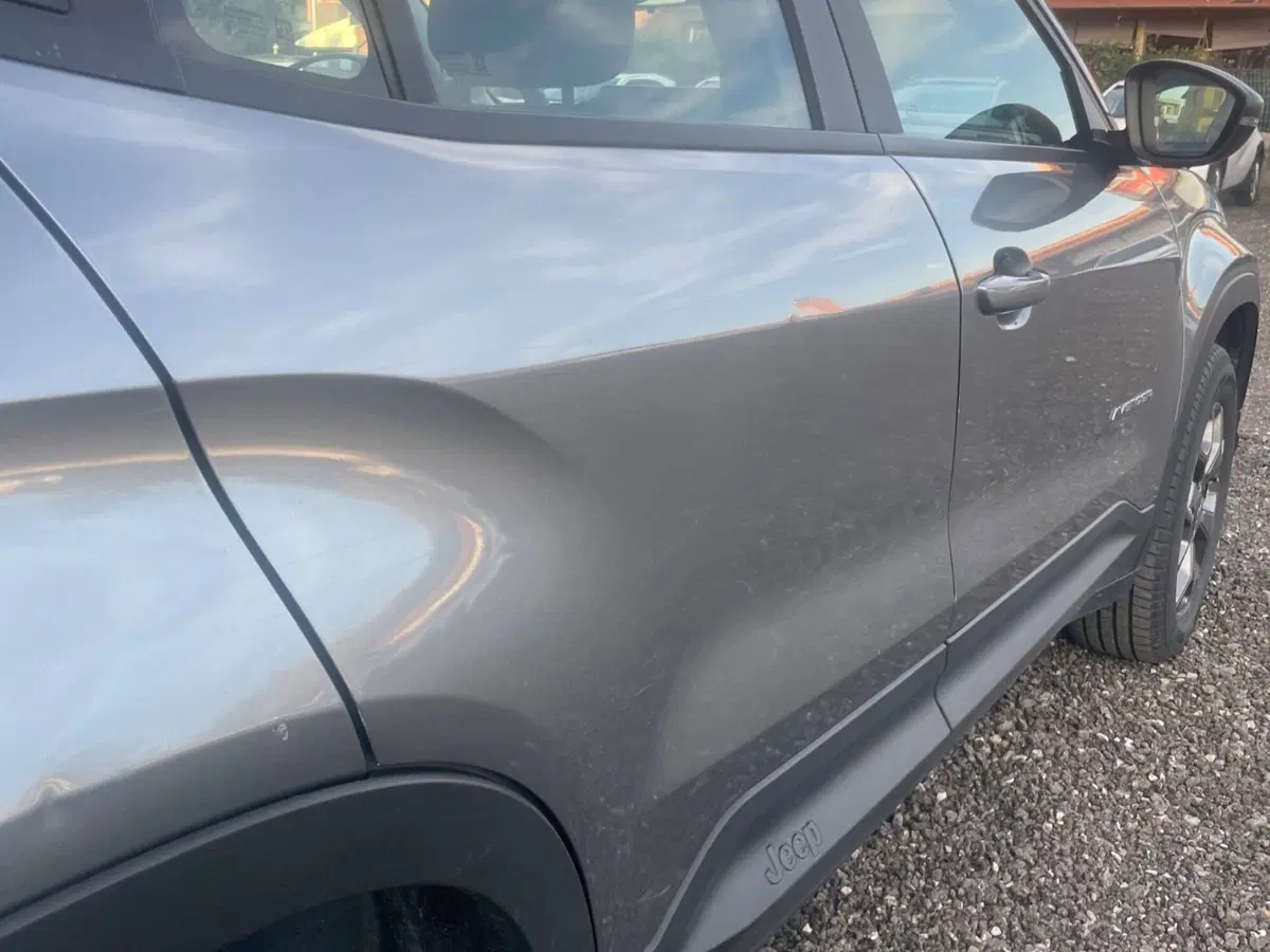 Jeep Avenger usata a Salerno (16)