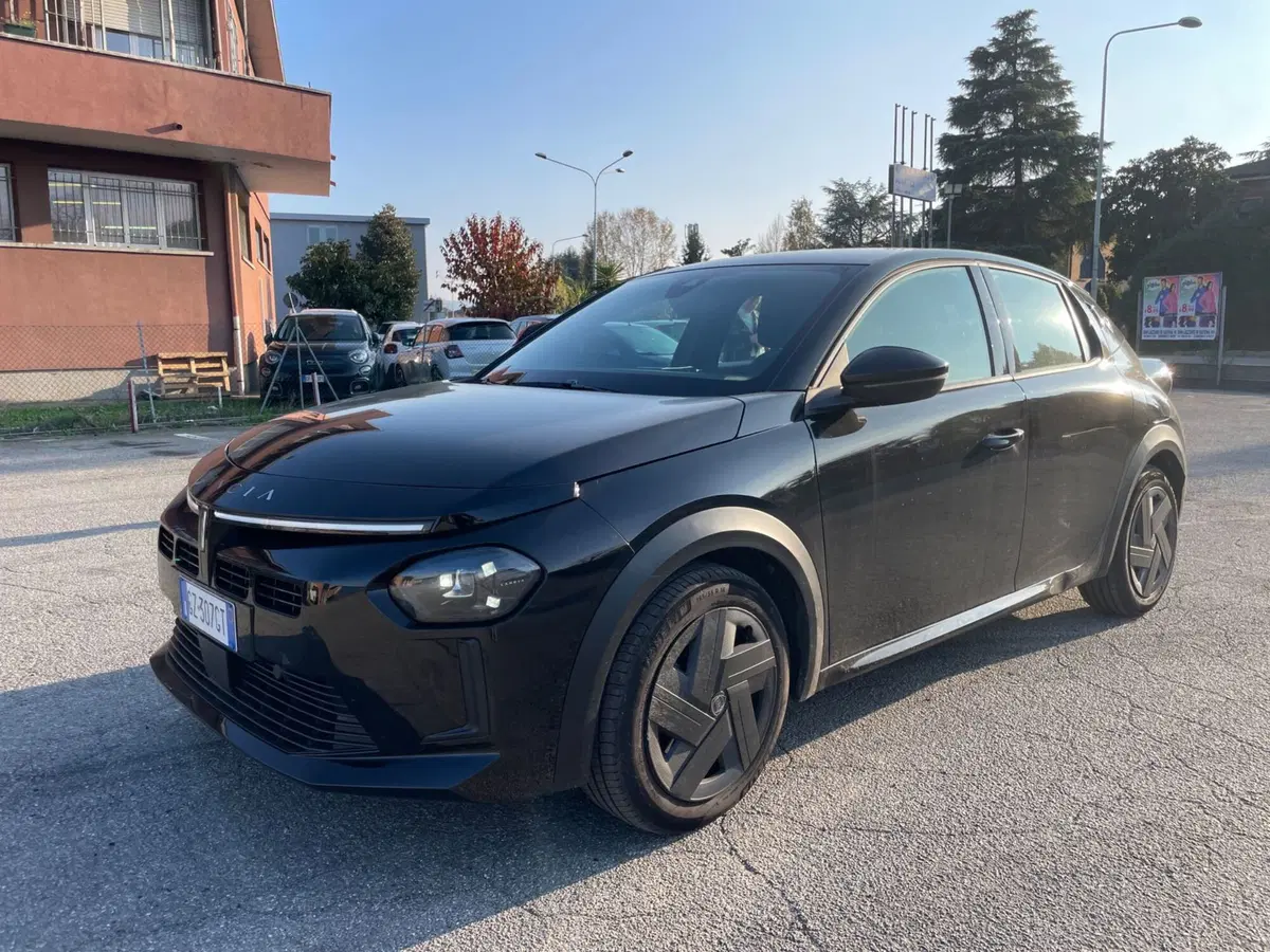 Lancia Ypsilon usata a Salerno