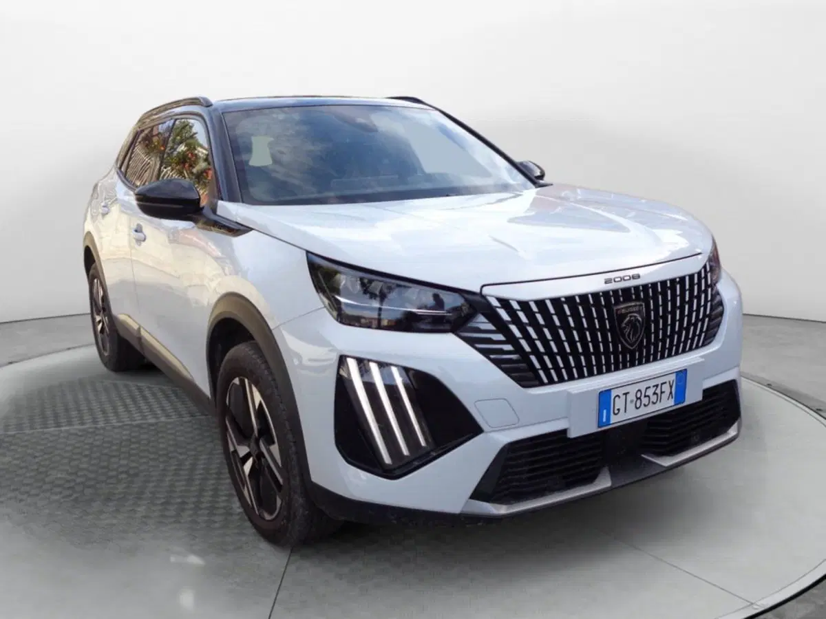 Peugeot 2008 usata a Salerno (2)