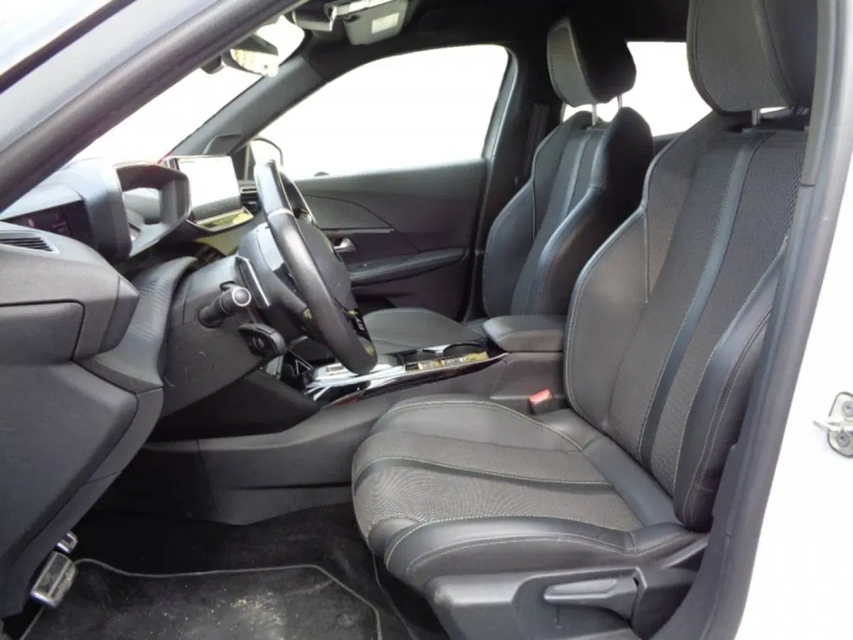 Peugeot 2008 usata a Salerno (6)