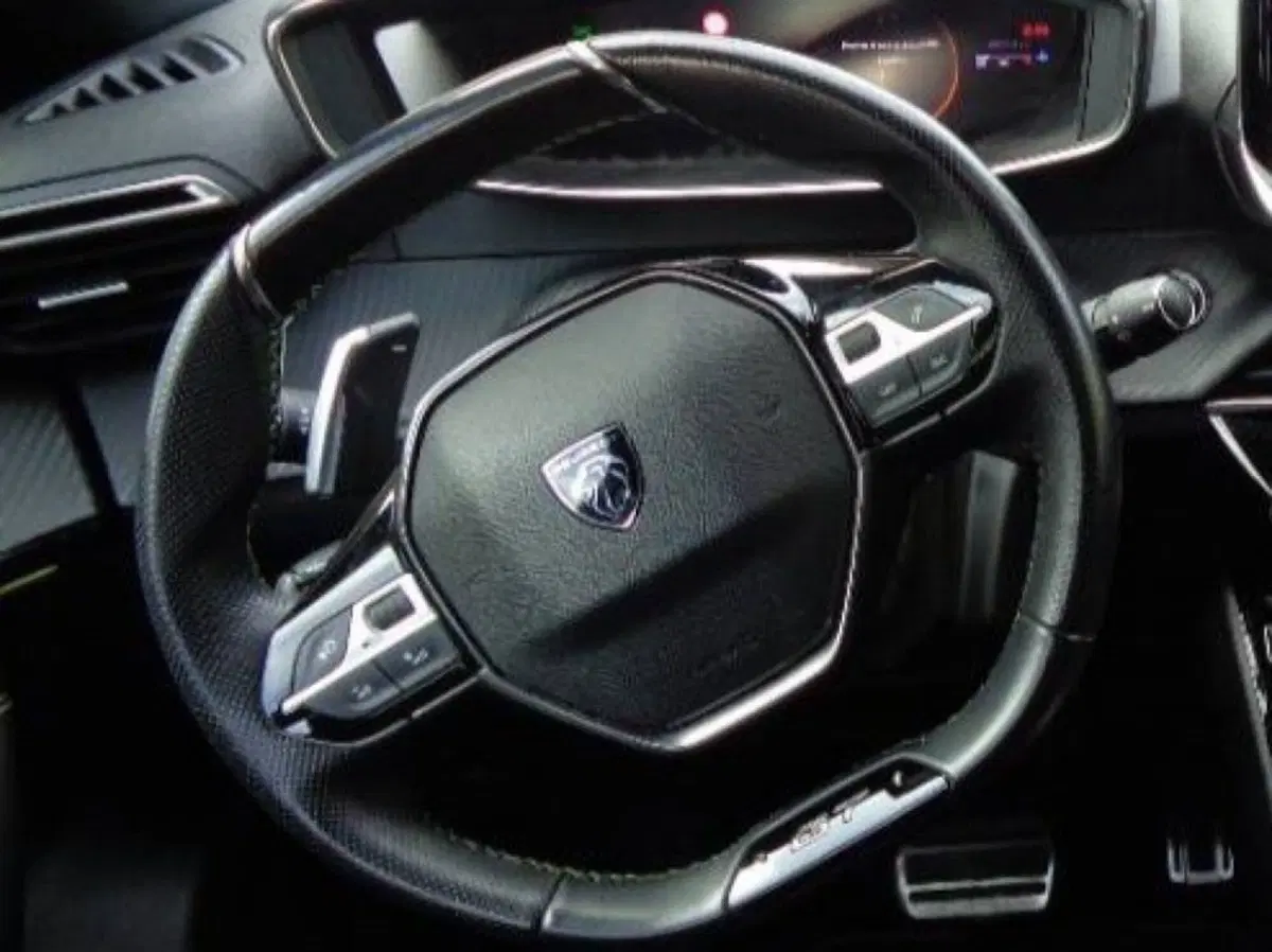 Peugeot 2008 usata a Salerno (8)
