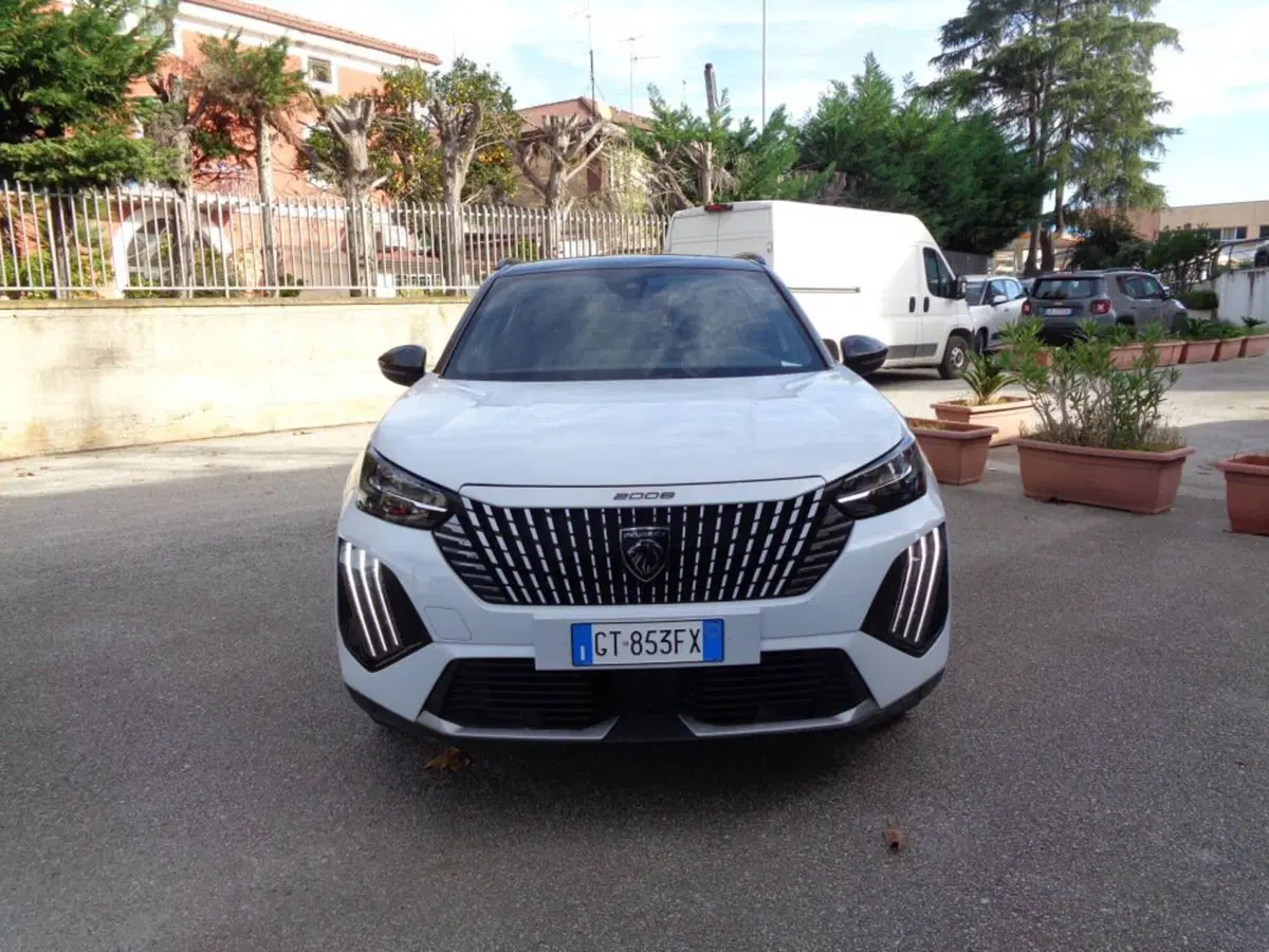 Peugeot 2008 usata a Salerno (9)
