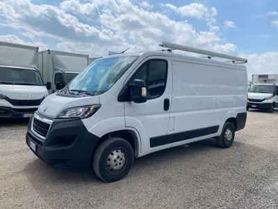 Peugeot Boxer Furgone 330 L2H1 2.2 bluehdi 120cv S&amp;S del 2022 usata a Fisciano