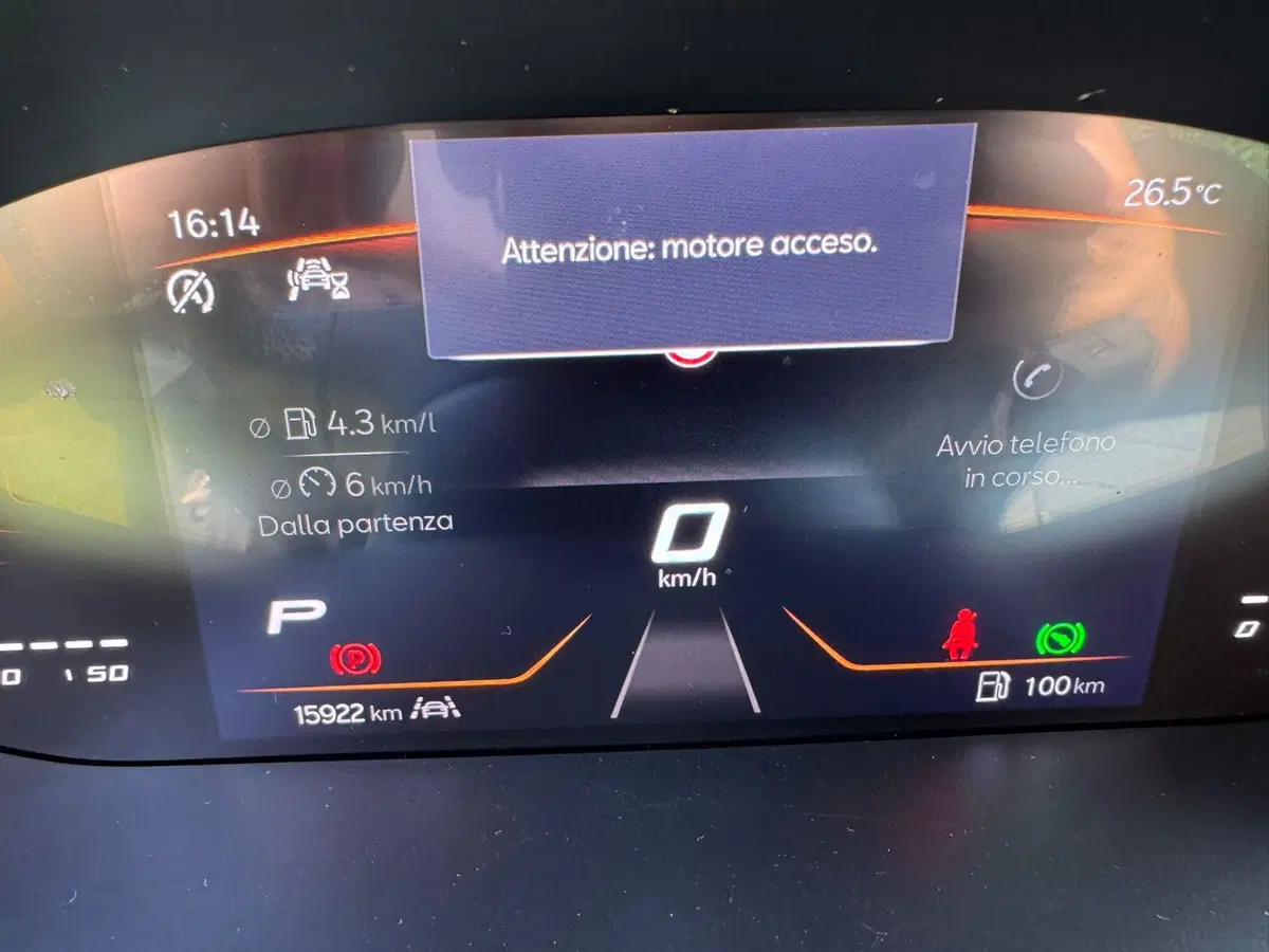 SEAT Arona usata a Salerno (18)