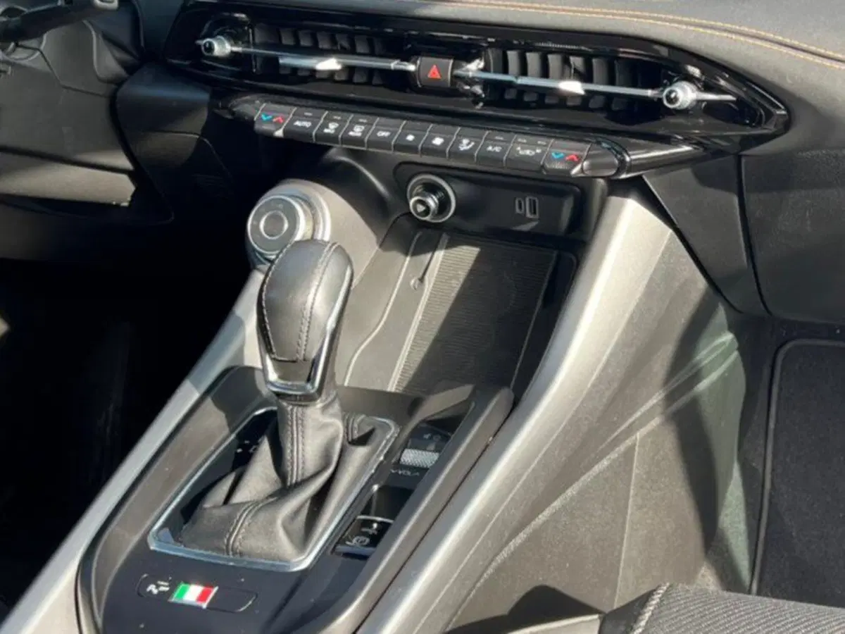 Alfa Romeo Tonale usata a Salerno (14)