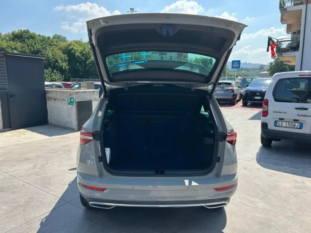 Skoda Karoq usata a Salerno (14)