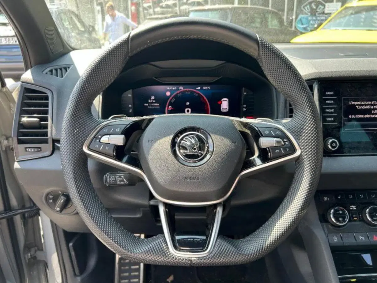 Skoda Karoq usata a Salerno (18)