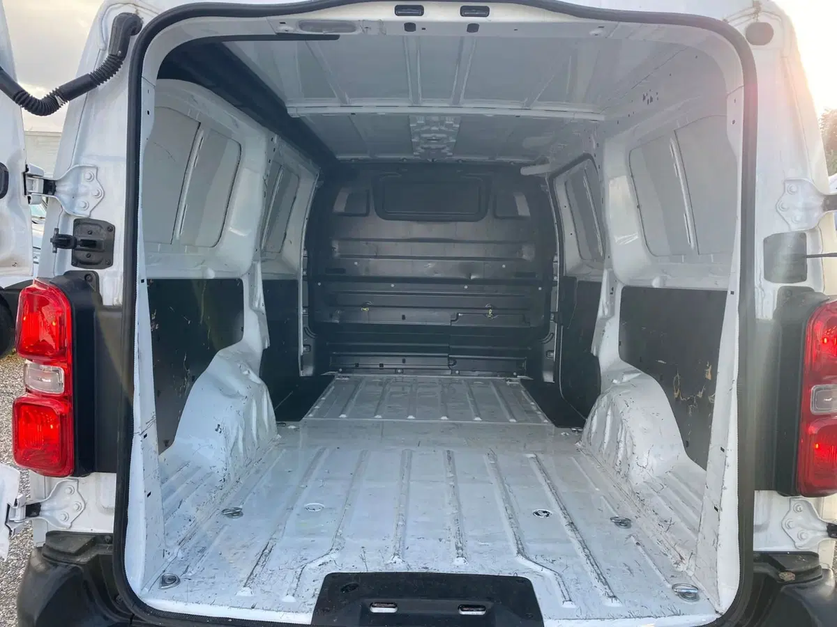 Peugeot Expert Furgone usata a Salerno (12)