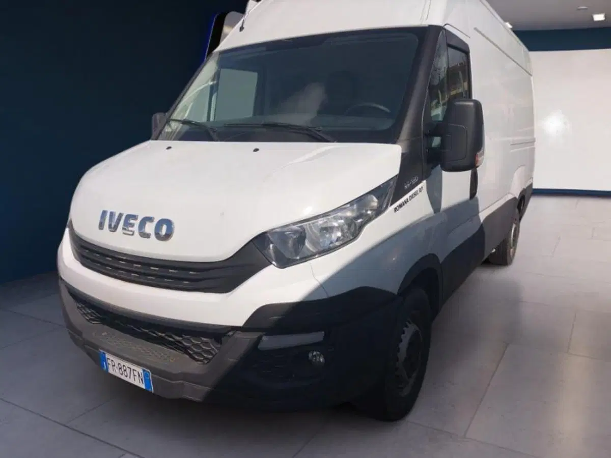 Iveco Daily Furgone usata a Salerno