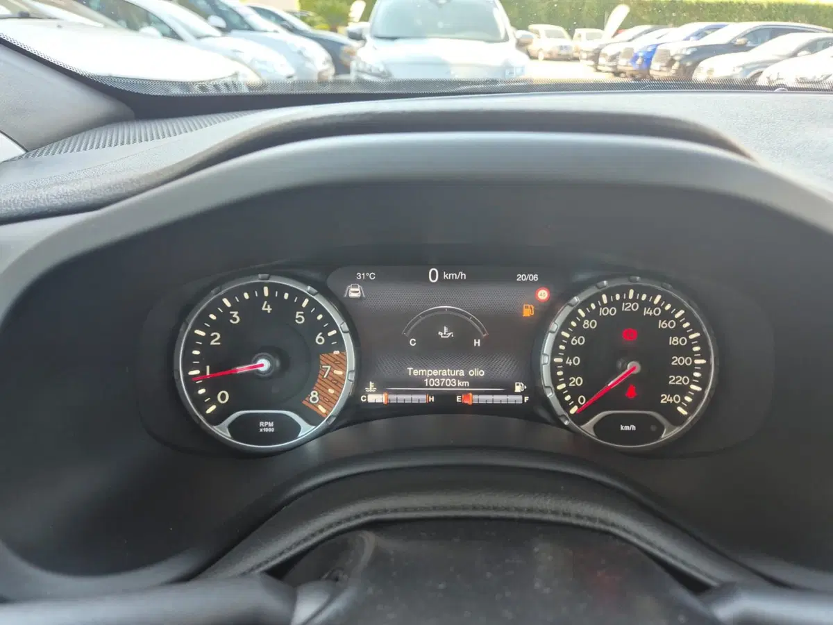Jeep Renegade usata a Salerno (13)