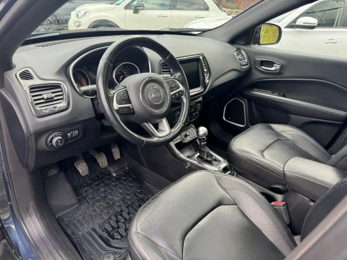 Jeep Compass usata a Salerno (8)