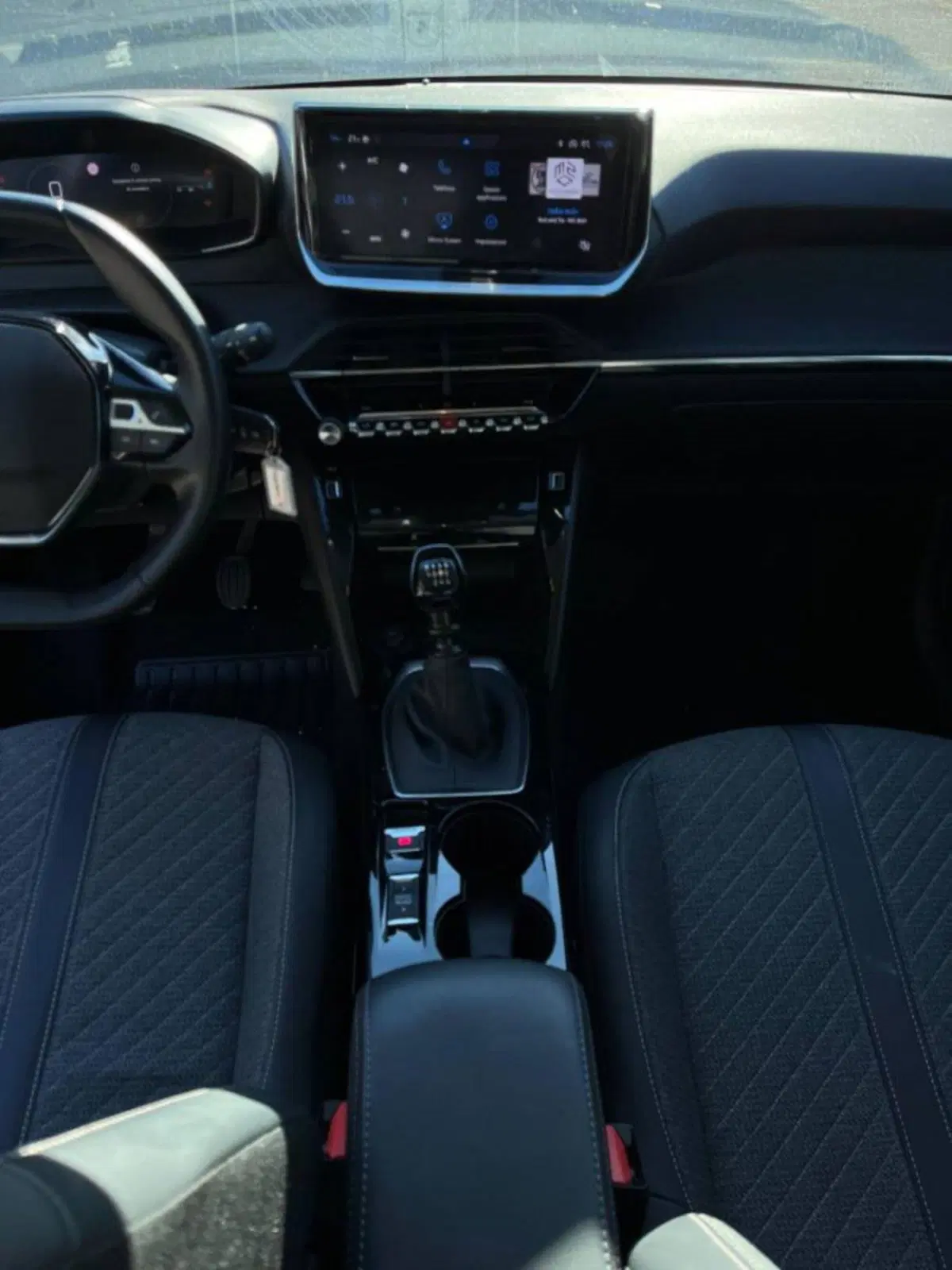 Peugeot 208 usata a Salerno (6)