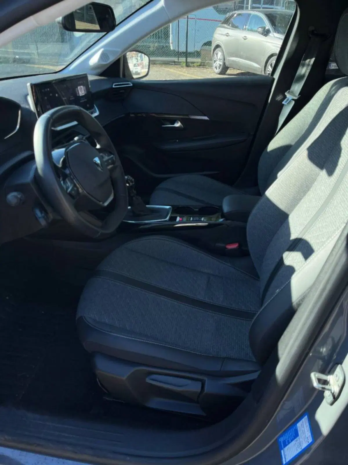 Peugeot 208 usata a Salerno (7)