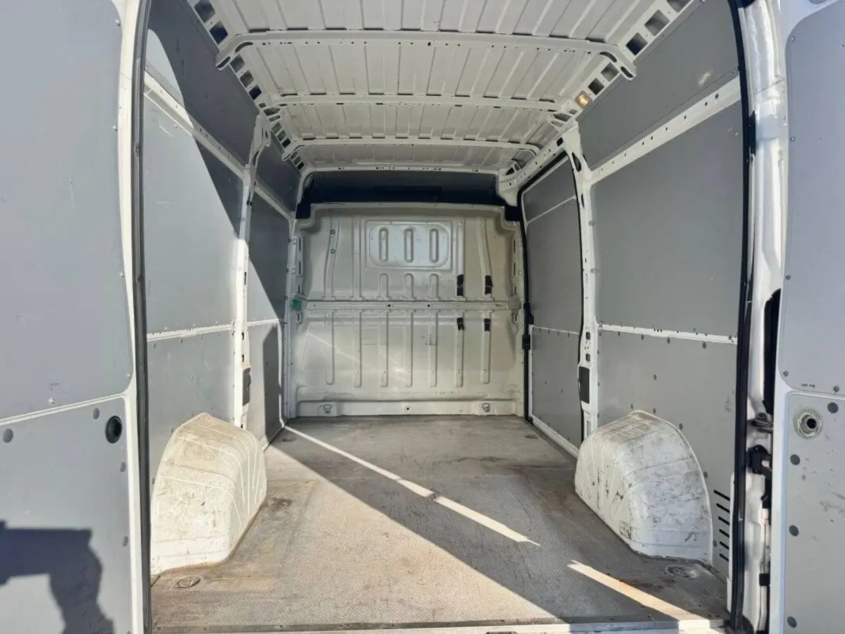 Peugeot Boxer Furgone usata a Salerno (8)