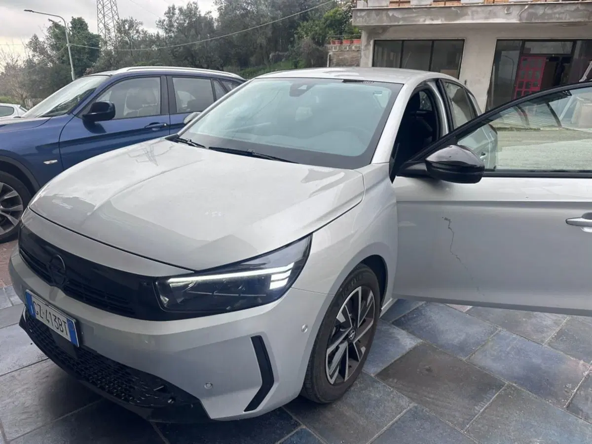 Opel Corsa usata a Salerno (2)