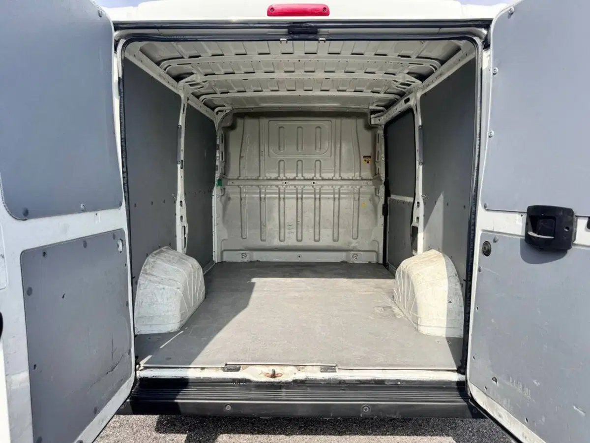 Peugeot Boxer Furgone usata a Salerno (12)