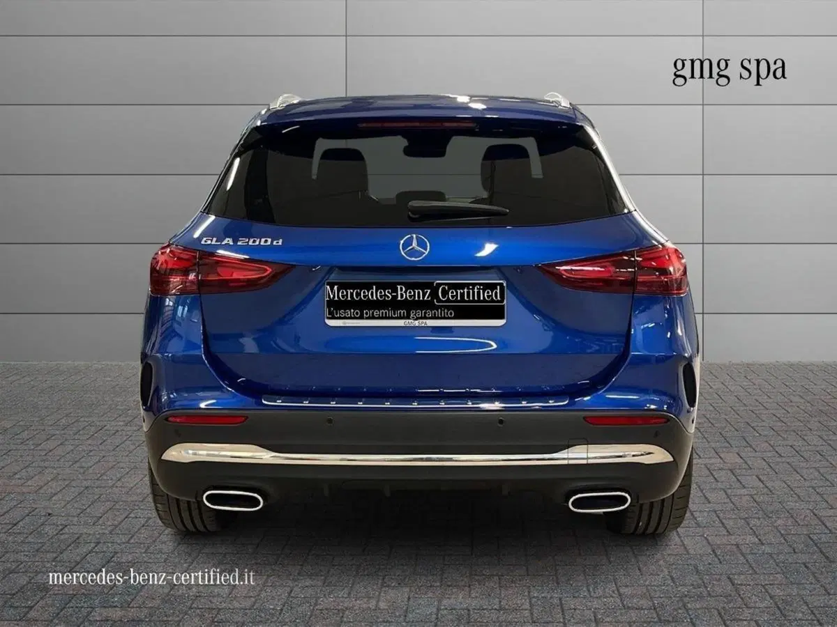 Mercedes-Benz GLA SUV usata a Prato (4)