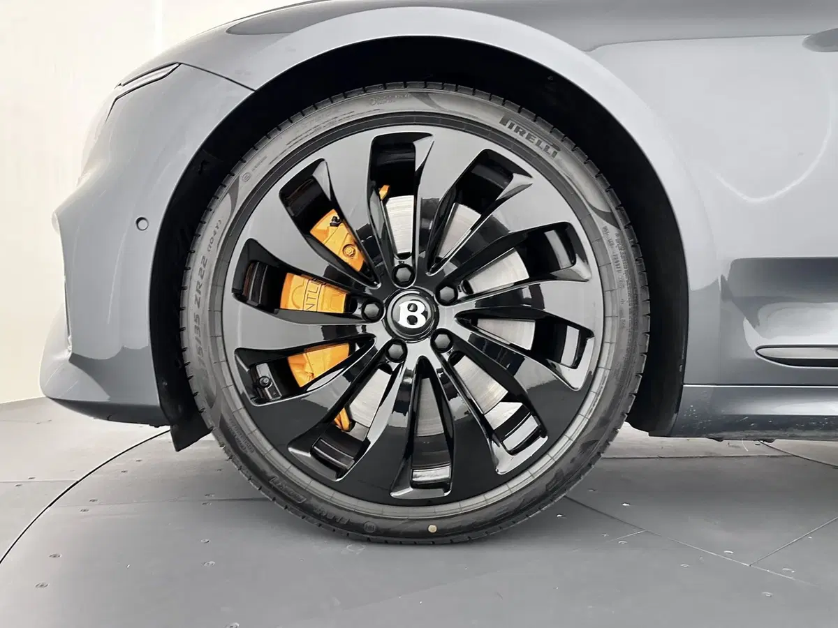 Bentley Continental GT usata a Milano (8)