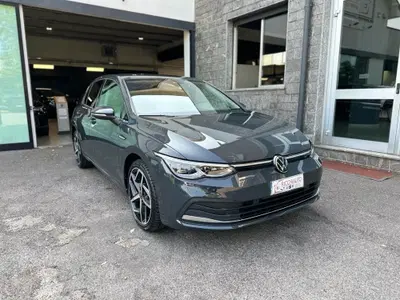 Volkswagen Golf 1.5 eTSI 130 CV EVO ACT DSG Style del 2023 usata a Barlassina
