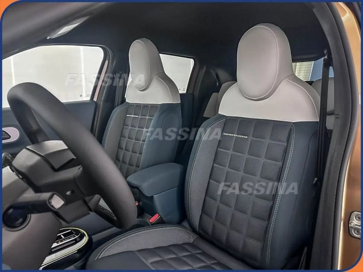 Fiat Grande Panda nuova a Milano (8)