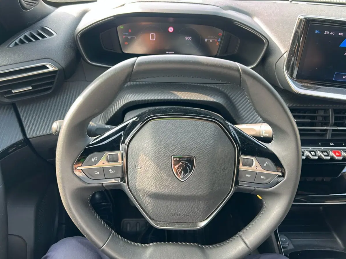Peugeot 2008 usata a Bergamo (12)