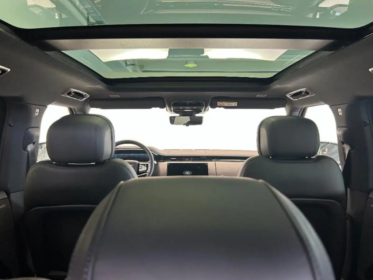 Land Rover Range Rover Sport usata a Venezia (15)