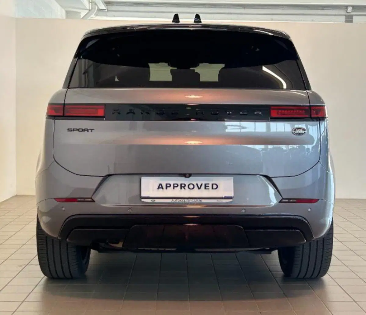 Land Rover Range Rover Sport usata a Venezia (4)