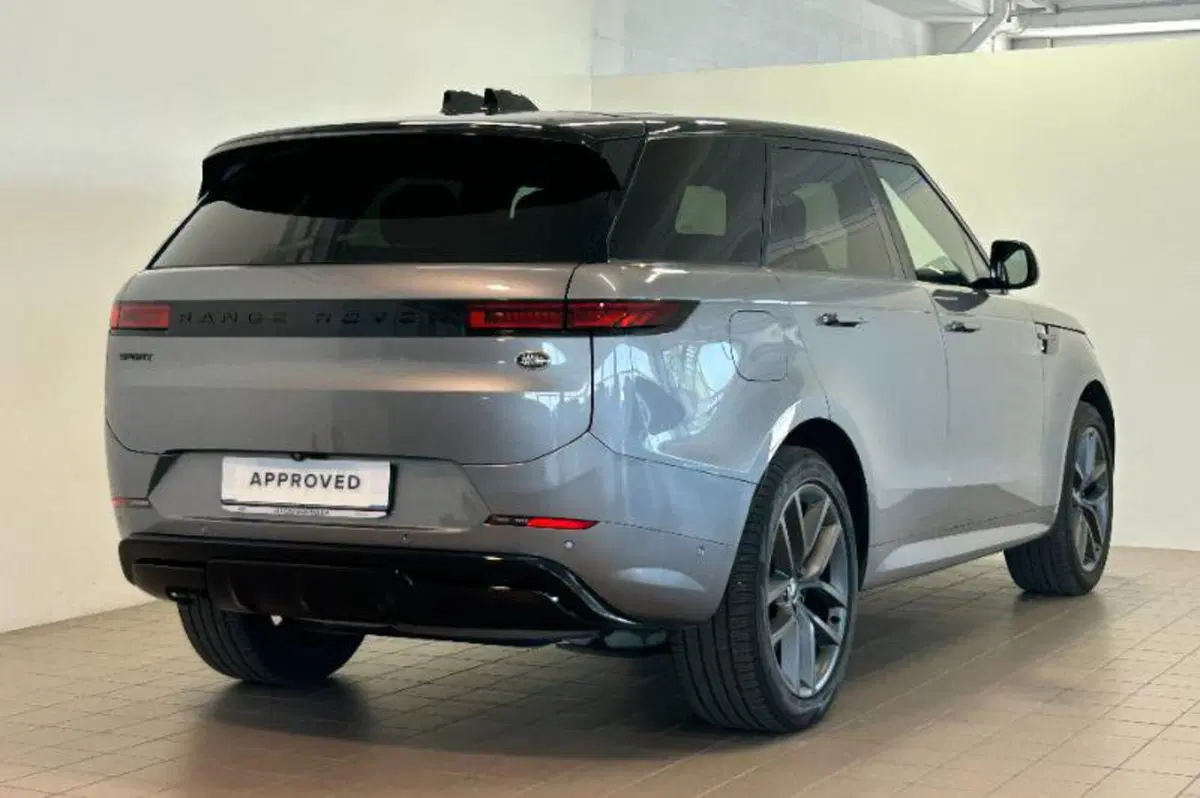 Land Rover Range Rover Sport usata a Venezia (5)