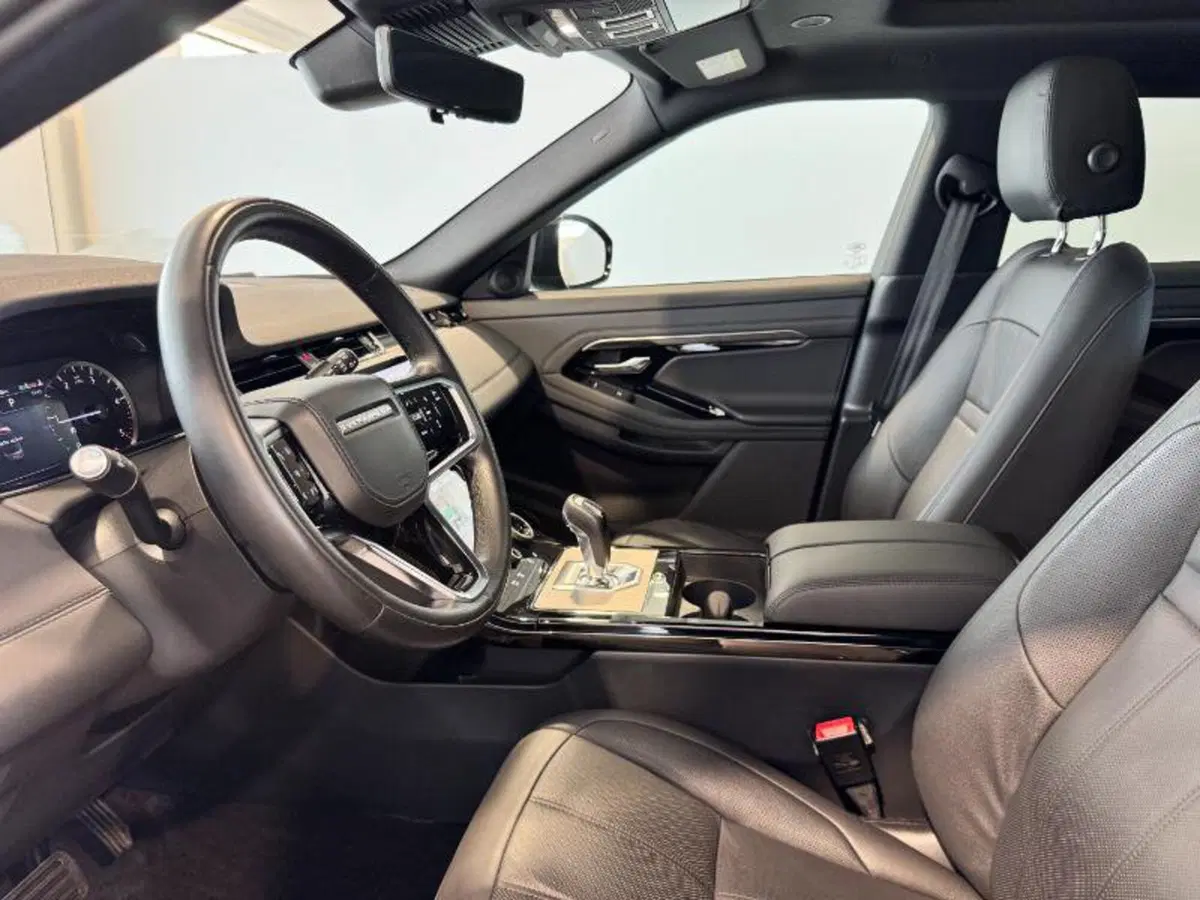 Land Rover Range Rover Evoque usata a Venezia (12)