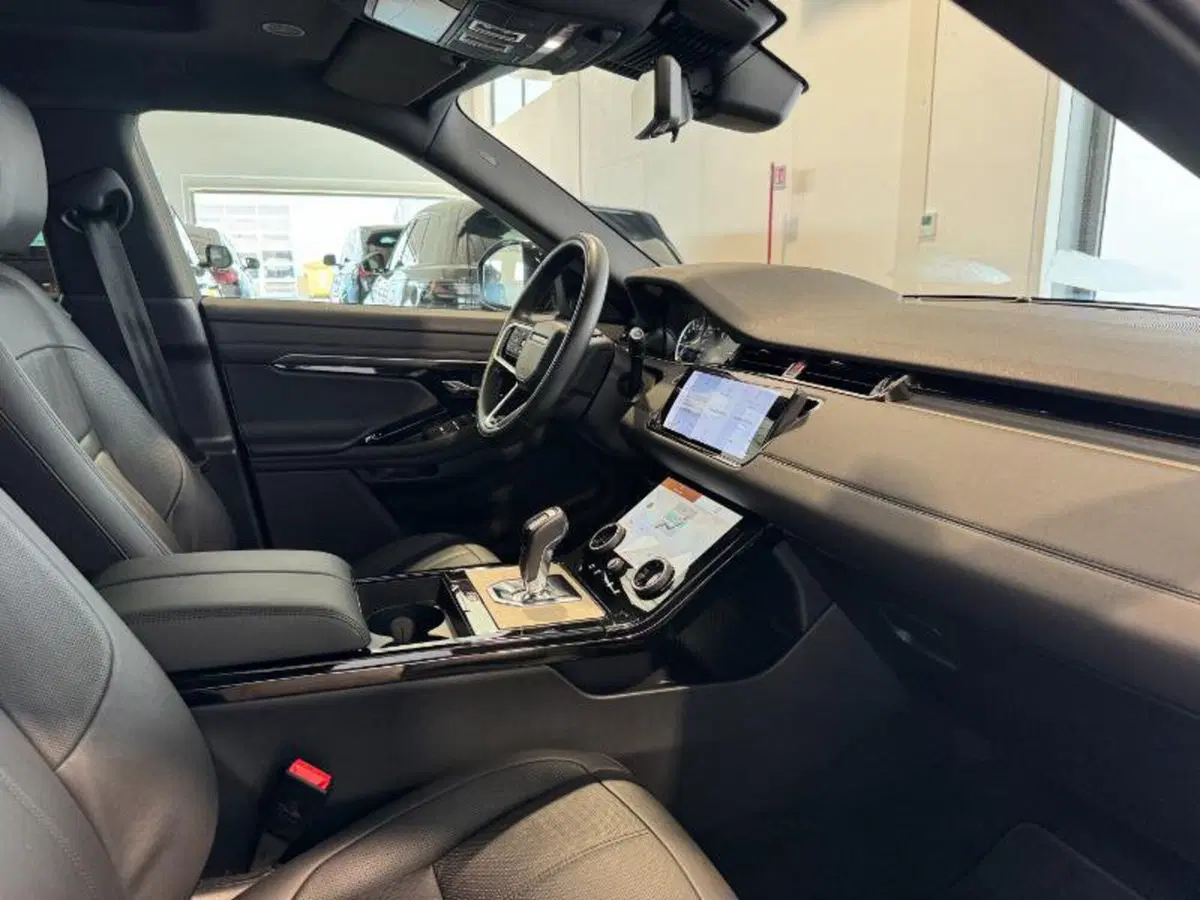 Land Rover Range Rover Evoque usata a Venezia (17)