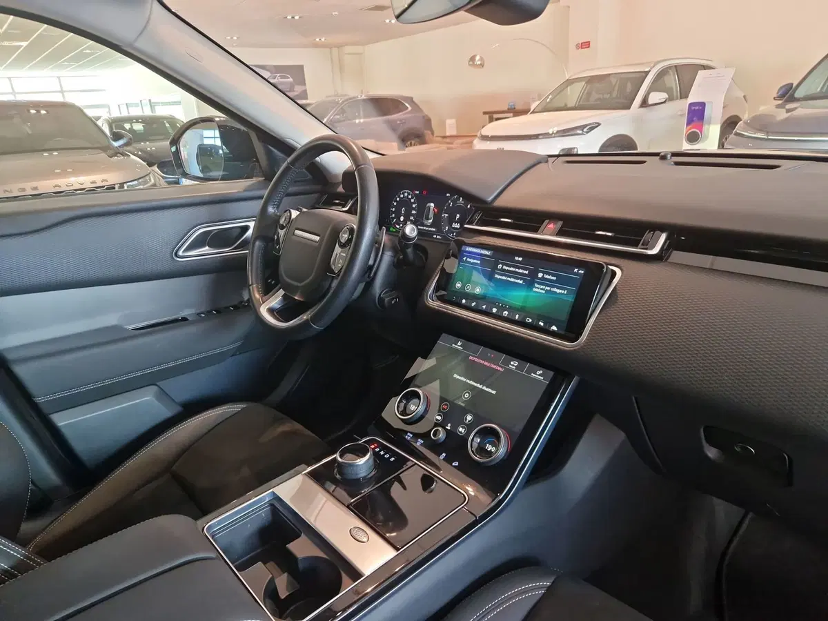 Land Rover Range Rover Velar usata a Modena (14)