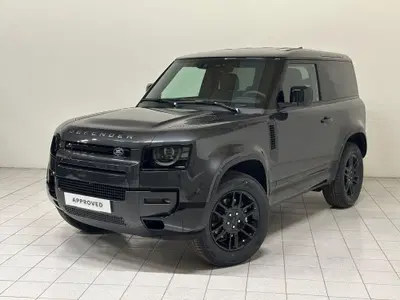 Land Rover Defender 90 3.0d i6 mhev X-Dynamic SE awd 200cv auto del 2025 usata a Novara