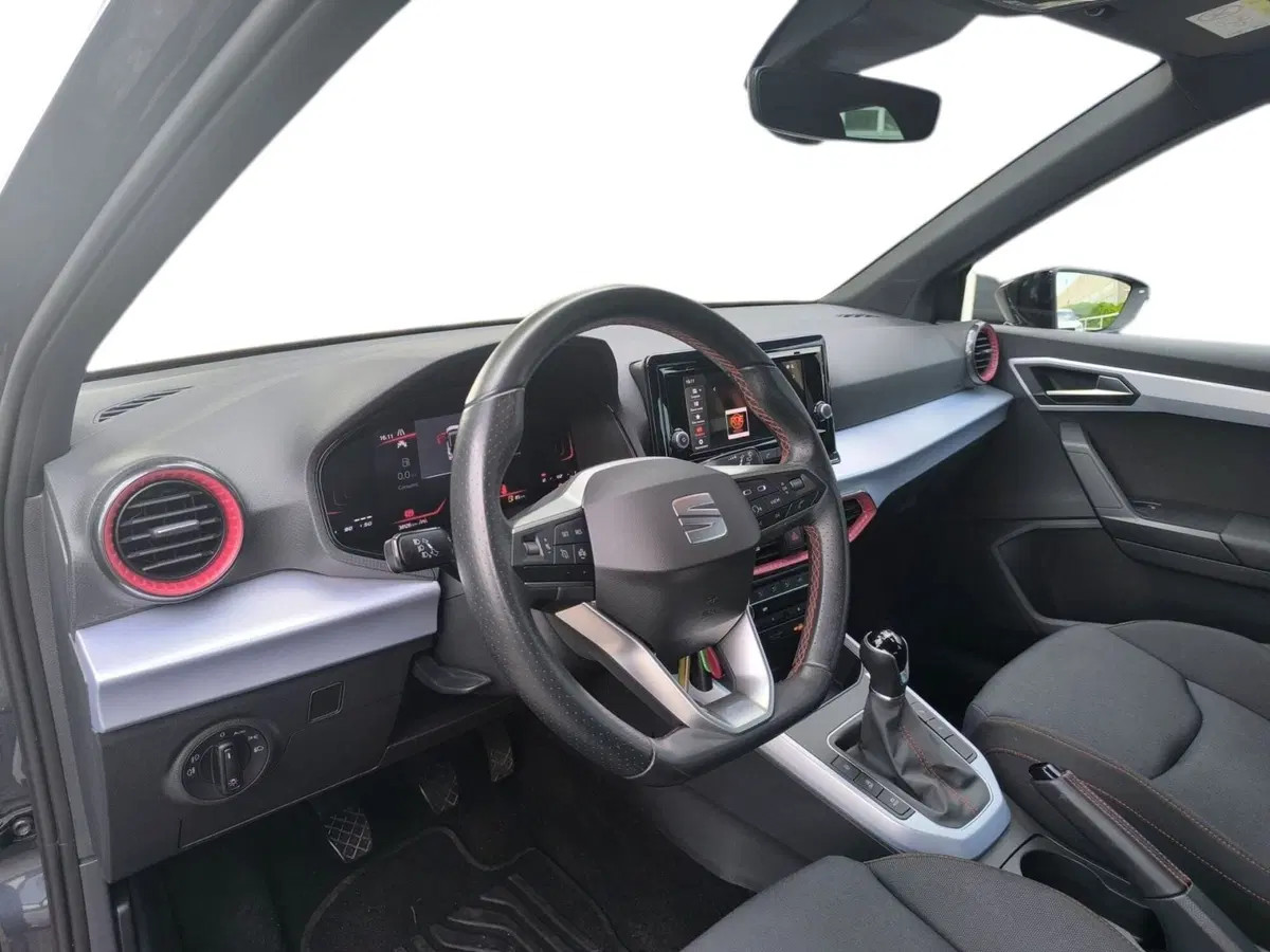 SEAT Arona usata a Udine (10)