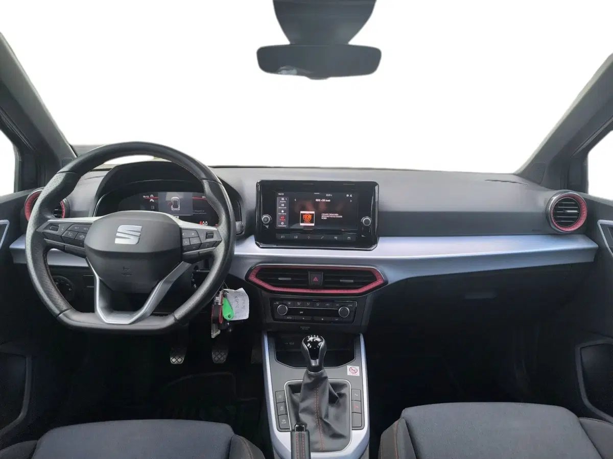 SEAT Arona usata a Udine (11)