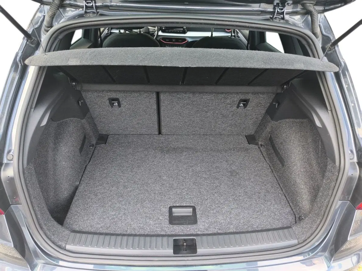 SEAT Arona usata a Udine (15)