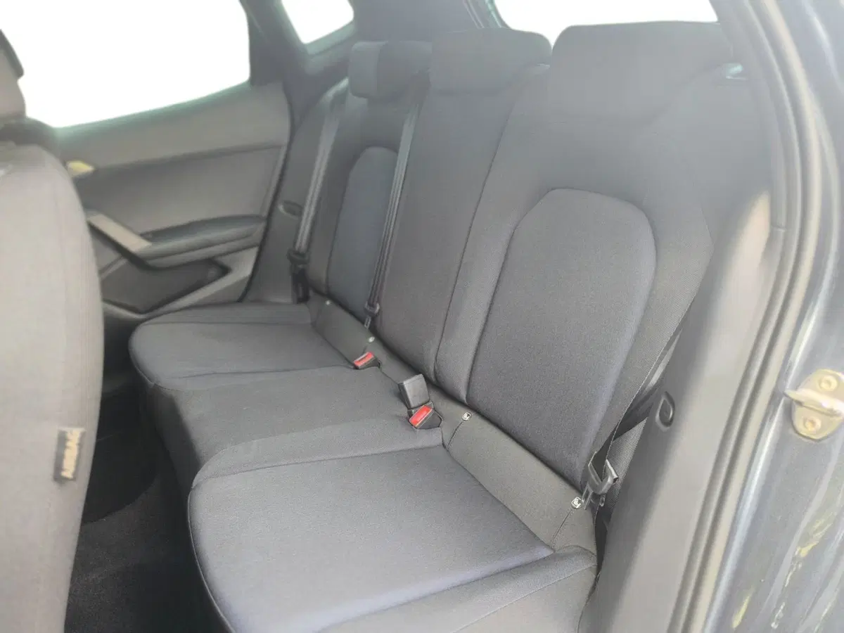 SEAT Arona usata a Udine (9)