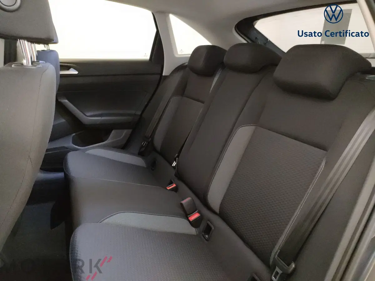 Volkswagen Taigo usata a Varese (10)