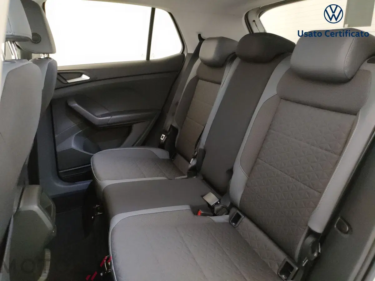 Volkswagen T-Cross usata a Varese (10)