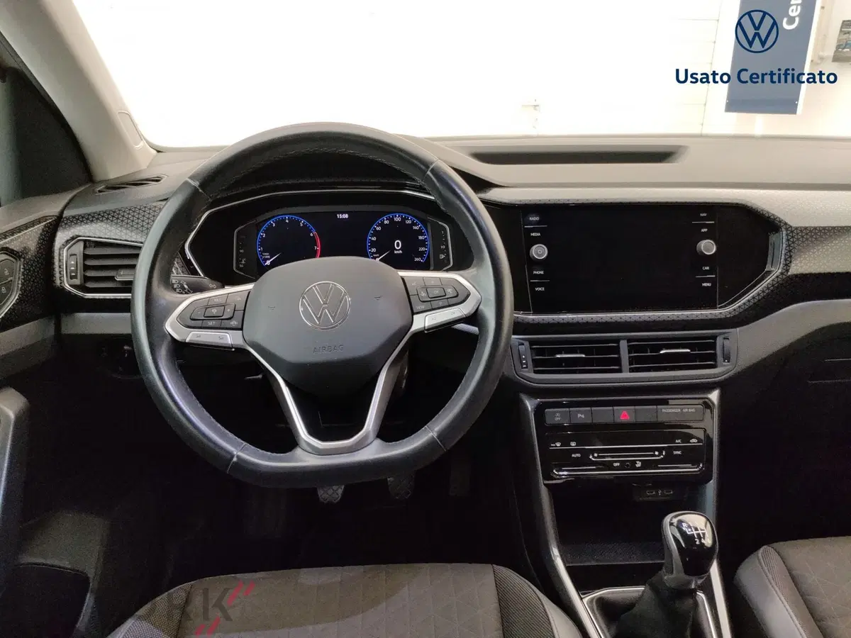 Volkswagen T-Cross usata a Varese (12)