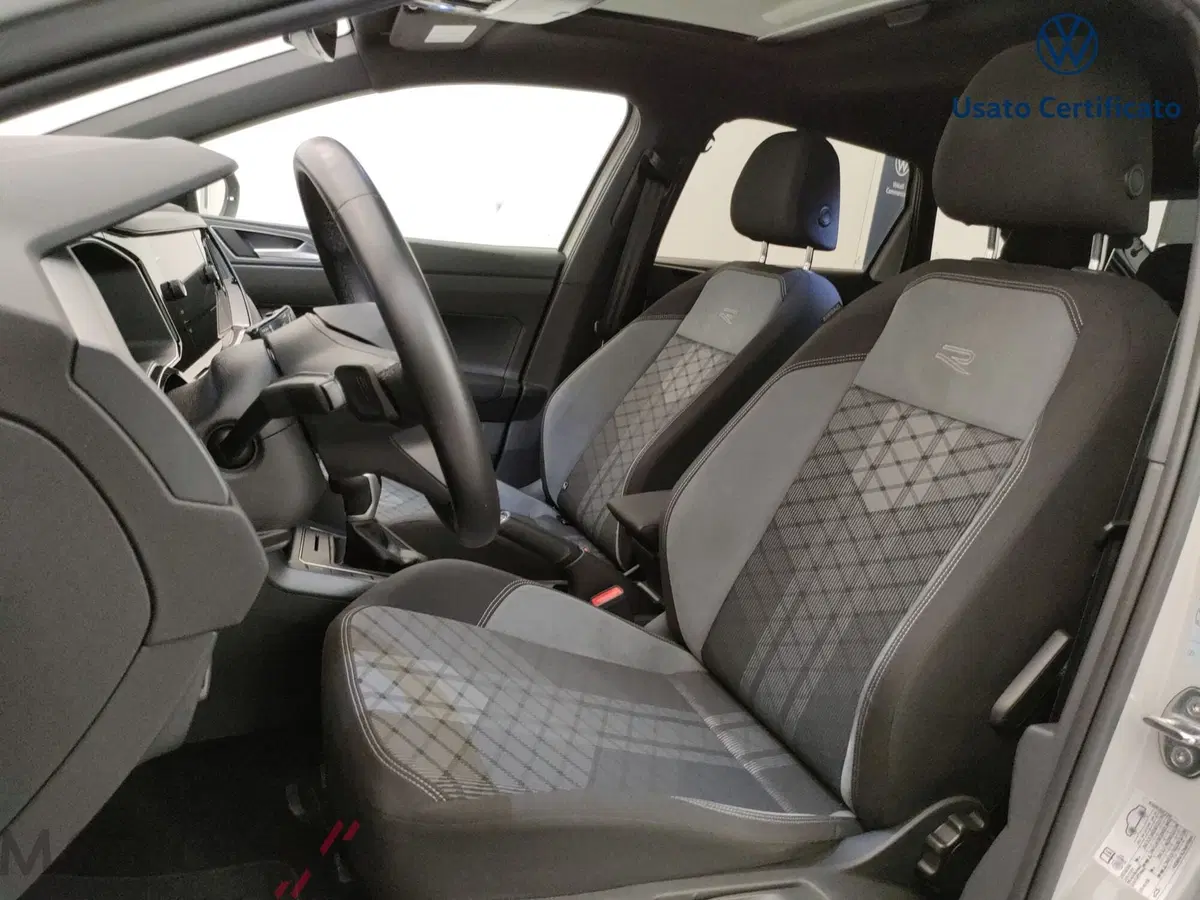 Volkswagen Taigo usata a Varese (11)